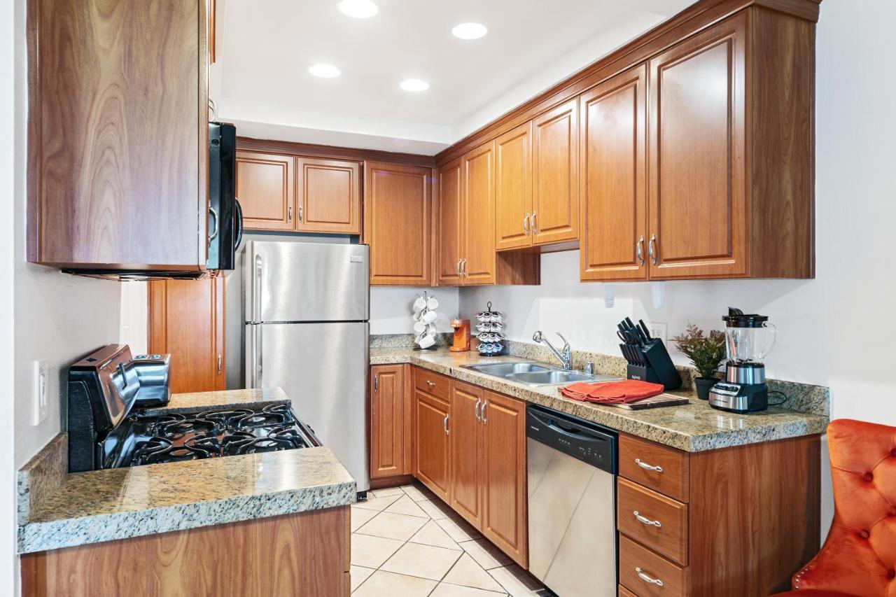 Beverly Hills 2 Bed 2 Bath Penthouse With Den And Parking 414 Los Angeles Exterior foto